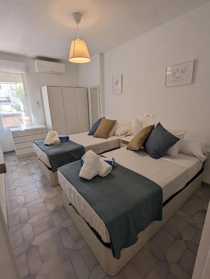 Apartamento Entero, Enormes Piscinas, Terraza Y Playa Benalmádena